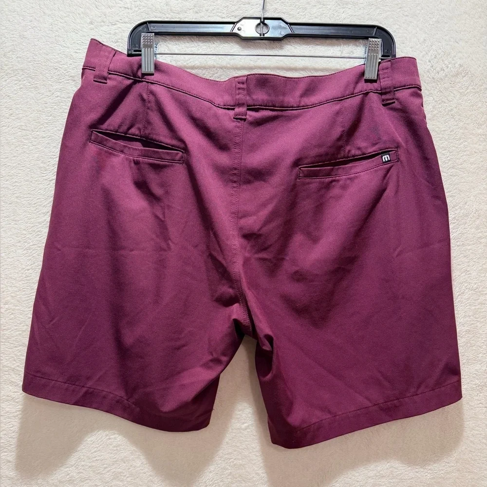 TravisMathew Burgundy Golf Shorts Stretch Performance 35